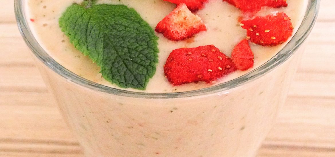 strawberry and mint smoothie